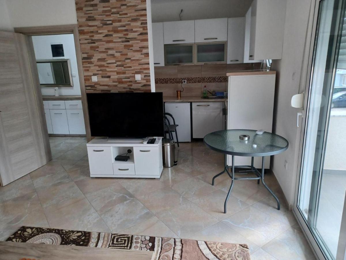 דוני שטוי Villa Elina Ulcinj Montenegro מראה חיצוני תמונה